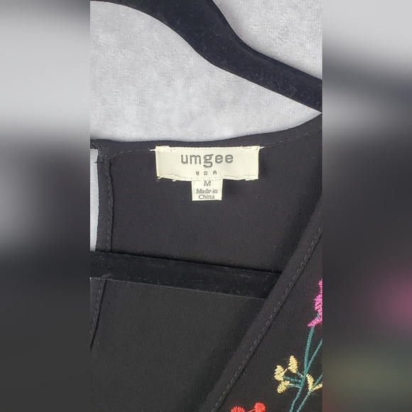 Umgee embroidered Flattering Boho Floral‎ V-Neck Long Bell Sleeve dress sizeM - Picture 6 of 11